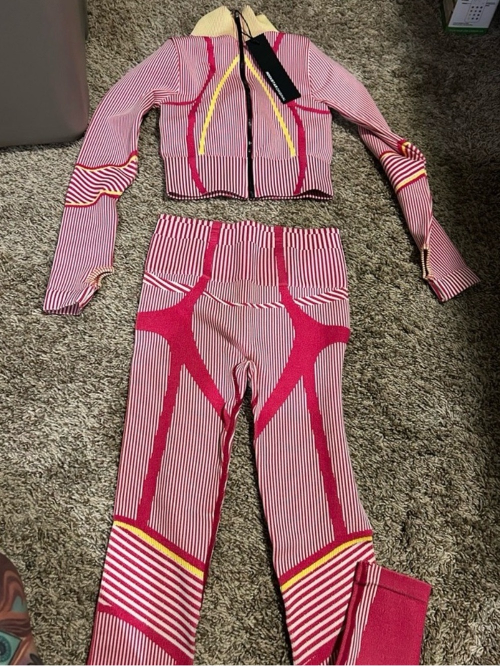 Striped High-Waist Leggings & Zip Crop Jacket Set - Pink/Yellow